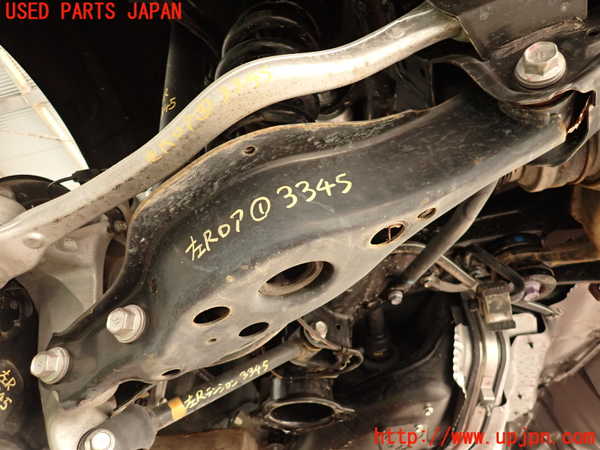 2UPJ-33455226]レクサス・IS300h(AVE30)左リアロアアーム1 中古_m0001.jpg