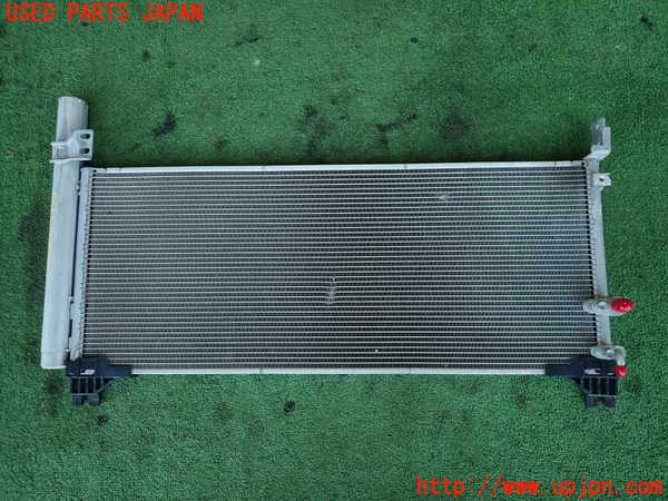 2UPJ-33456031]レクサス・IS300h(AVE30)エアコンコンデンサー1 中古_m0001.jpg