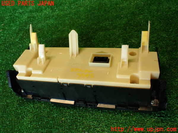 2UPJ-33456066]レクサス・IS300h(AVE30)エアコンスイッチ1 中古_m0004.jpg