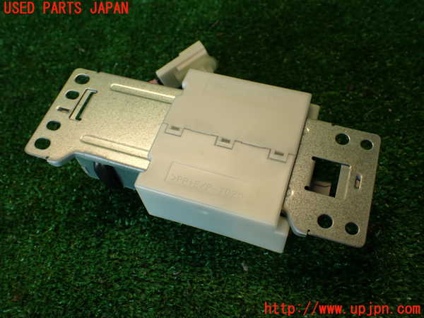 2UPJ-33456850]レクサス・IS300h(AVE30)空気清浄機 中古_m0002.jpg