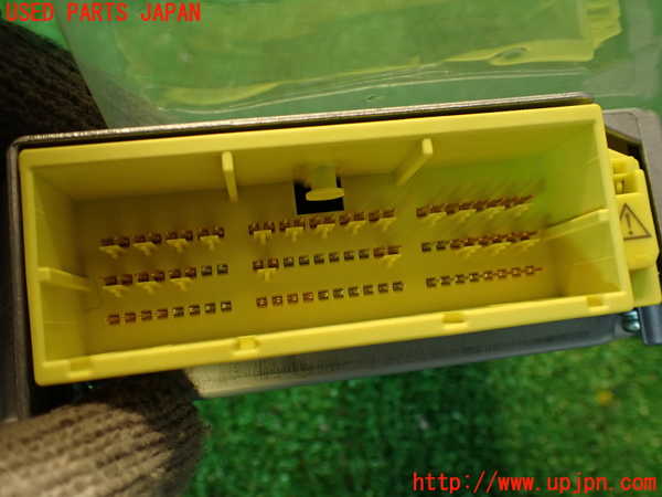 2UPJ-33456145]レクサス・IS300h(AVE30)エアバッグコンピューター 中古_m0003.jpg