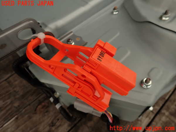 2UPJ-33456911]レクサス・IS300h(AVE30)ハイブリッドバッテリー1 中古_m0003.jpg
