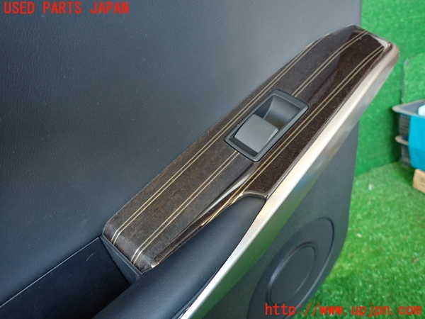 2UPJ-33451324]レクサス・IS300h(AVE30)左後ドア内張り 中古_m0003.jpg