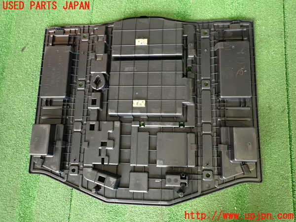2UPJ-33457772]レクサス・IS300h(AVE30)ラゲッジトレイ2 中古_m0004.jpg