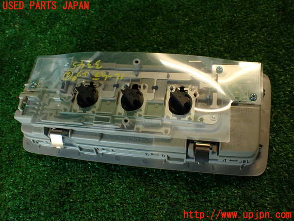 2UPJ-33456412]レクサス・IS300h(AVE30)ルームランプ2 (2列目真中) 中古_m0002.jpg