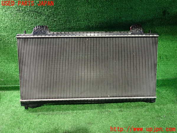 2UPJ-33462321]ジャガー・XF(JB2GA)ラジエーター1 中古_m0001.jpg