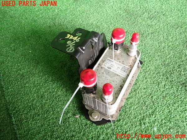 2UPJ-33462481]ジャガー・XF(JB2GA)オイルクーラー1 中古_m0001.jpg