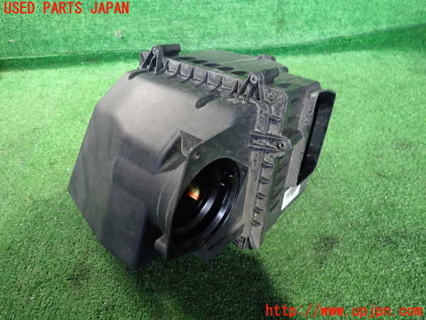 2UPJ-33462560]ジャガー・XF(JB2GA)エアクリーナーボックス 中古_m0001.jpg