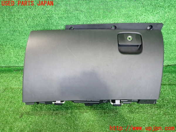2UPJ-33467516]ジャガー・XF(JB2GA)グローブボックス1 中古_m0001.jpg
