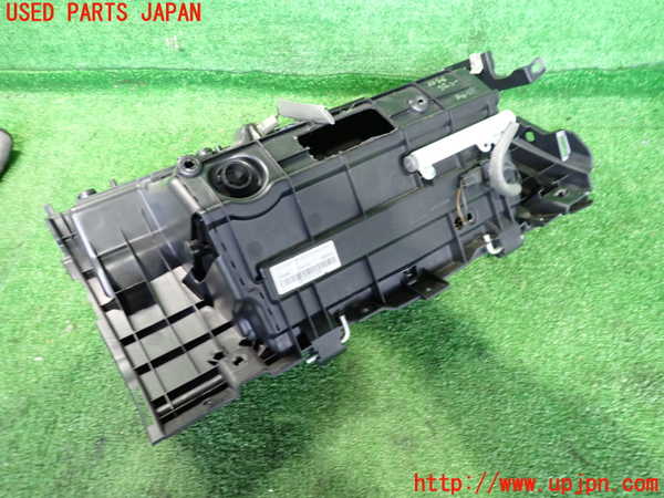 2UPJ-33467516]ジャガー・XF(JB2GA)グローブボックス1 中古_m0004.jpg