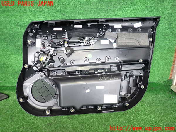 2UPJ-33461264]ジャガー・XF(JB2GA)左前ドア内張り 中古_m0003.jpg