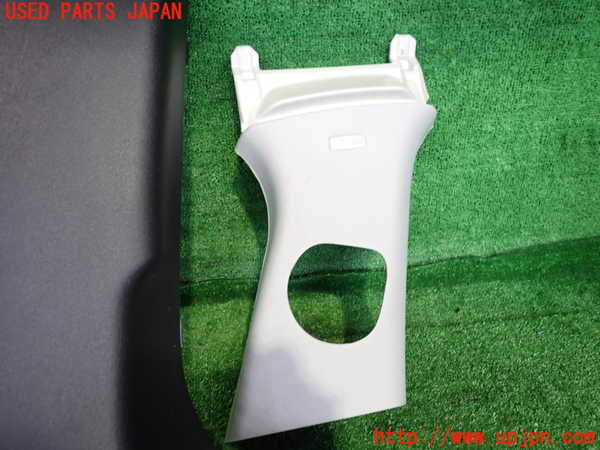 2UPJ-33467665]ジャガー・XF(JB2GA)右センターピラートリム 中古_m0002.jpg