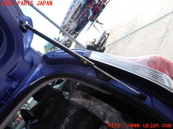 2UPJ-33471584]アクア(AQUA)(NHP10)リアゲートダンパー 中古_m0001.jpg