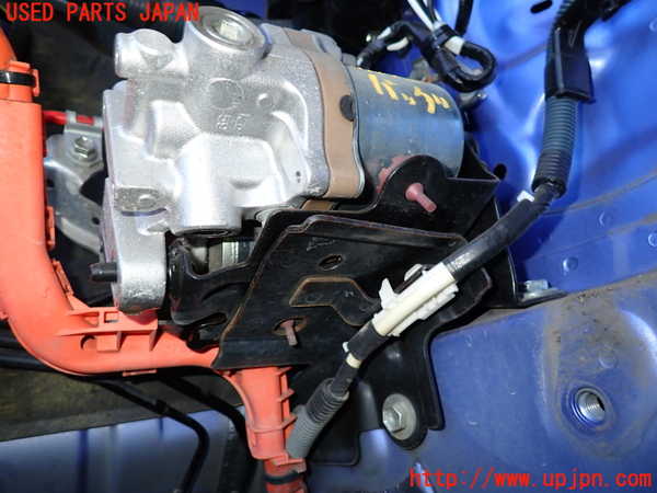 2UPJ-33474055]アクア(AQUA)(NHP10)ブレーキマスターバック 中古_m0003.jpg