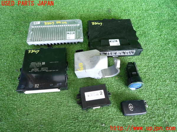 2UPJ-33476110]アクア(AQUA)(NHP10)エンジンコンピューター 中古_m0001.jpg