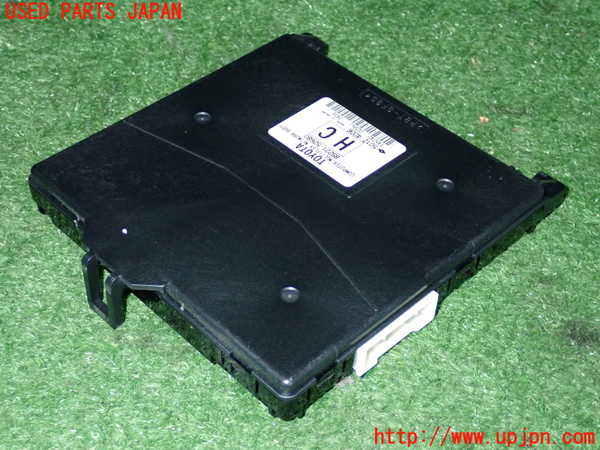 2UPJ-33476146]アクア(AQUA)(NHP10)コンピューター1(MPXネットワークボディ) 中古 89221-52680_m0001.jpg