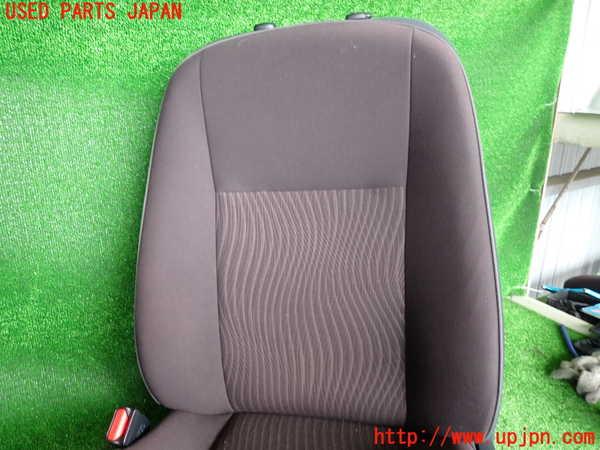 2UPJ-33477065]アクア(AQUA)(NHP10)助手席シート 中古_m0003.jpg
