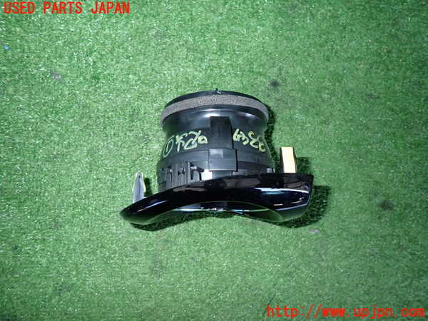 2UPJ-33477526]アクア(AQUA)(NHP10)エアコン吹き出し口1 中古_m0002.jpg
