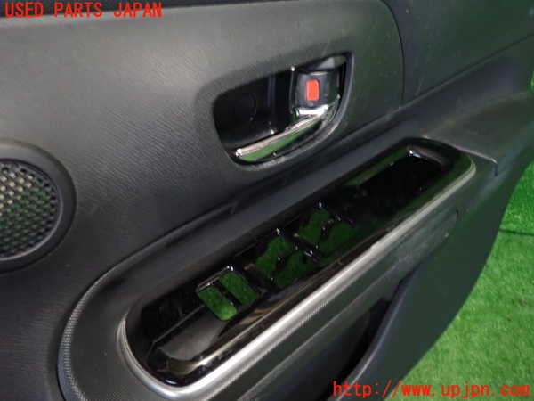 2UPJ-33471234]アクア(AQUA)(NHP10)右前ドア内張り 中古_m0003.jpg