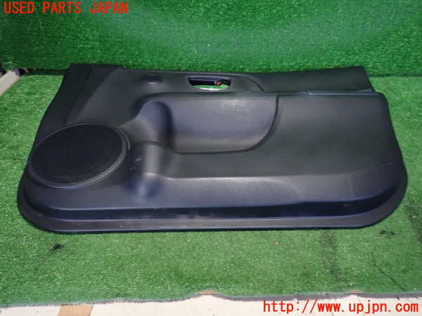 2UPJ-33471234]アクア(AQUA)(NHP10)右前ドア内張り 中古_m0005.jpg