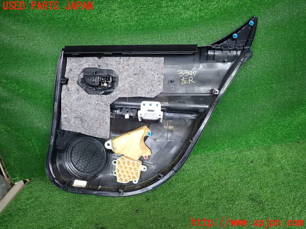 2UPJ-33471324]アクア(AQUA)(NHP10)左後ドア内張り 中古_m0002.jpg