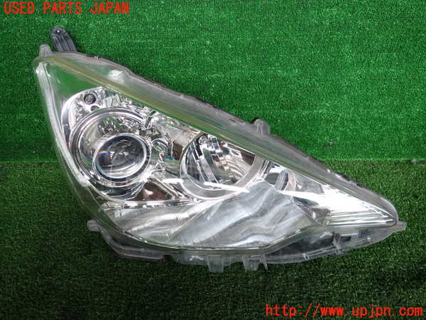 2UPJ-33481130]アクア(AQUA)(NHP10)右ヘッドライト ハロゲン 中古_m0001.jpg