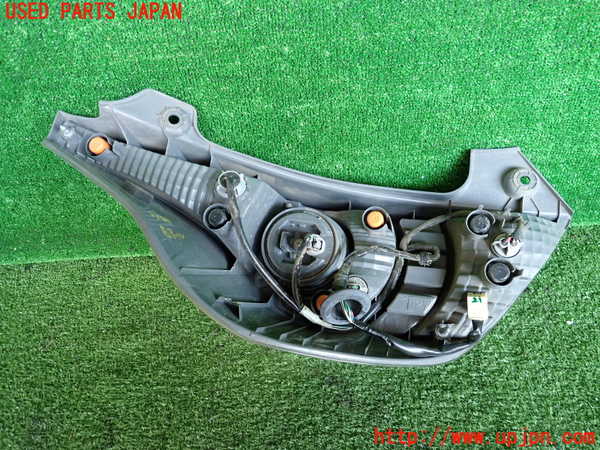 2UPJ-33481530]アクア(AQUA)(NHP10)右テールランプ 中古_m0004.jpg