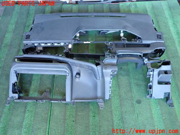 2UPJ-33487505]アクア(AQUA)(NHP10)ダッシュボード 中古_m0001.jpg