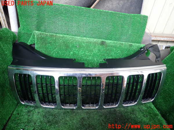 1UPJ-33491050]ジープ・グランドチェロキー(WH47)ラジエターグリル 中古_m0001.jpg