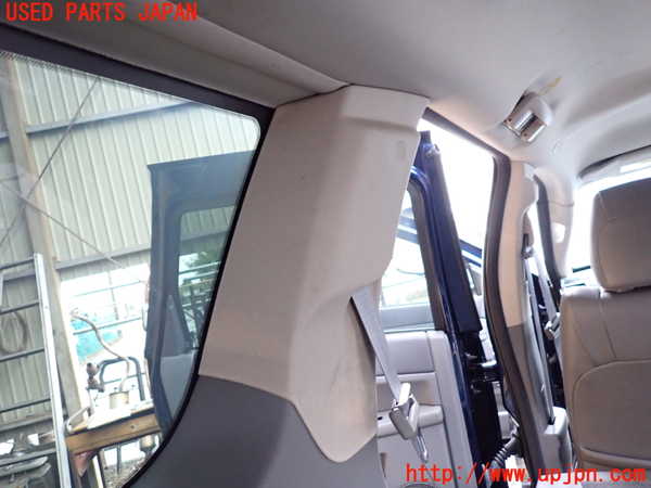 1UPJ-33497680]ジープ・グランドチェロキー(WH47)左リアピラートリム 中古_m0002.jpg