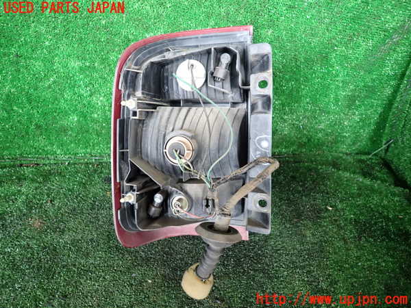 1UPJ-33501530]テラノ(TR50)右テールランプ 中古_m0002.jpg