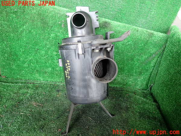 1UPJ-33502560]テラノ(TR50)エアクリーナーボックス 中古_m0002.jpg