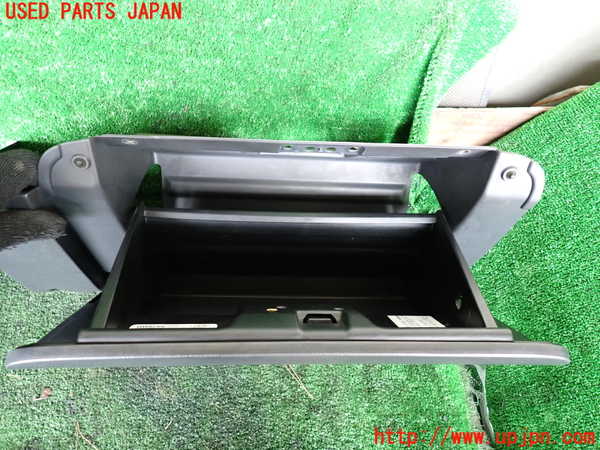 1UPJ-33507516]テラノ(TR50)グローブボックス1 中古_m0002.jpg