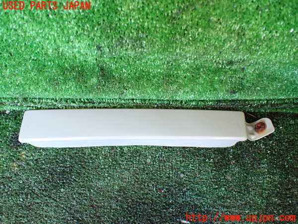 5UPJ-33511140]ハイラックスサーフ(KZN185W)右ヘッドライトリム 中古_m0001.jpg