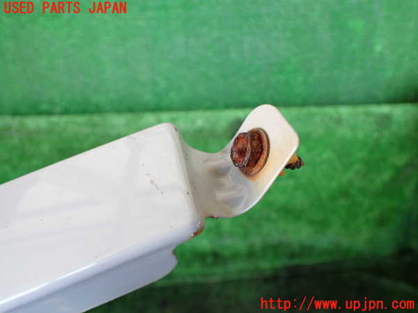 5UPJ-33511140]ハイラックスサーフ(KZN185W)右ヘッドライトリム 中古_m0002.jpg