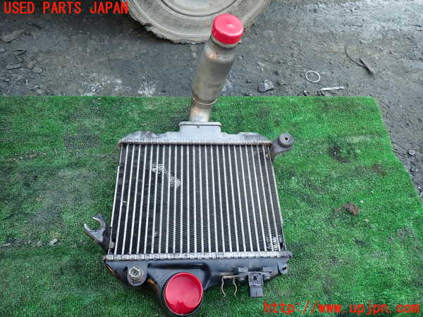 5UPJ-33512451]ハイラックスサーフ(KZN185W)インタークーラー1 中古_m0003.jpg