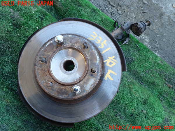 5UPJ-33514290]ハイラックスサーフ(KZN185W)右フロントナックルハブ 中古_m0001.jpg