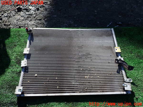 1UPJ-33516031]ハイラックスサーフ(KZN185W)エアコンコンデンサー1 中古_m0001.jpg