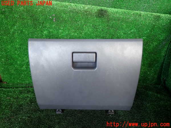 1UPJ-33517516]ハイラックスサーフ(KZN185W)グローブボックス1 中古_m0001.jpg