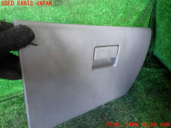 1UPJ-33517516]ハイラックスサーフ(KZN185W)グローブボックス1 中古_m0002.jpg