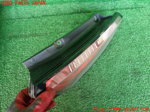 2UPJ-33521530]フィアット・プントエヴォ(199144)右テールランプ 中古_m0002.jpg