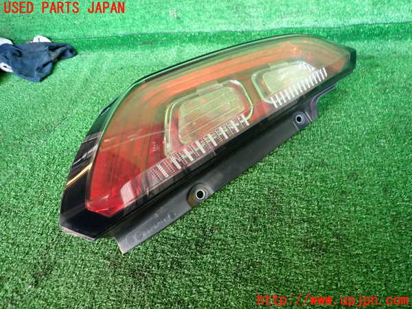 2UPJ-33521536]フィアット・プントエヴォ(199144)左テールランプ 中古_m0002.jpg