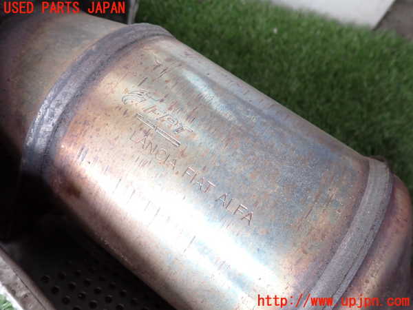 2UPJ-33522041]フィアット・プントエヴォ(199144)エキマニ1 触媒 マニバーター 中古_m0004.jpg