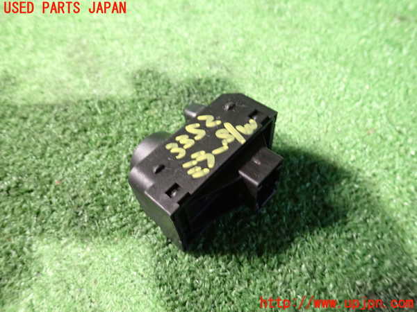 2UPJ-33526280]フィアット・プントエヴォ(199144)ミラースイッチ 中古_m0002.jpg