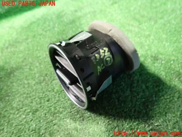 2UPJ-33527528]フィアット・プントエヴォ(199144)エアコン吹き出し口3 中古_m0002.jpg