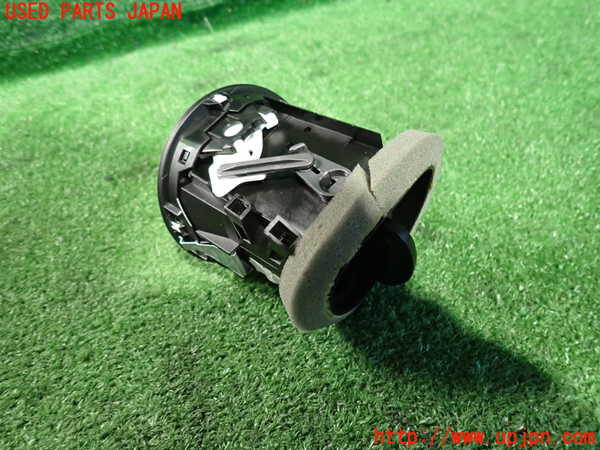 2UPJ-33527528]フィアット・プントエヴォ(199144)エアコン吹き出し口3 中古_m0003.jpg