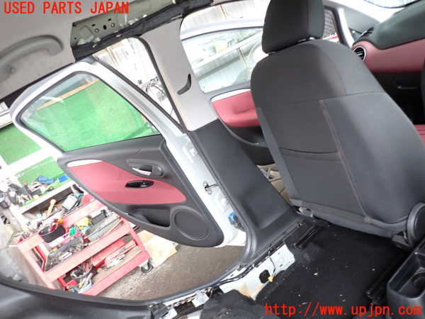 2UPJ-33527670]フィアット・プントエヴォ(199144)左センターピラートリム 中古_m0001.jpg