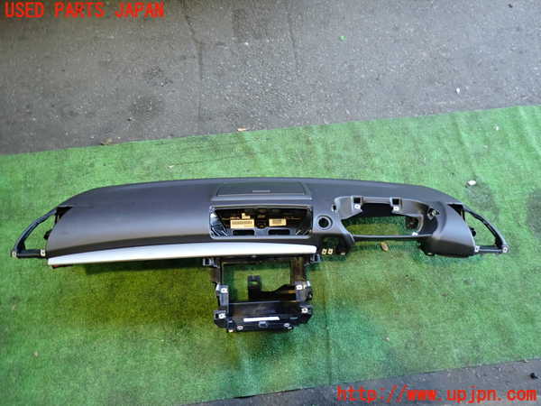 2UPJ-33537505]BMW 116i E87(UE16)ダッシュボード 中古_m0001.jpg