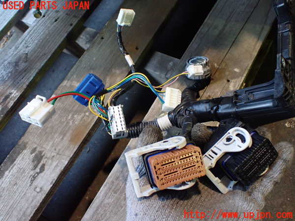 2UPJ-33542010]ノート e-POWER NISMO(HE12)エンジン HR12DE EM57 中古_m0003.jpg