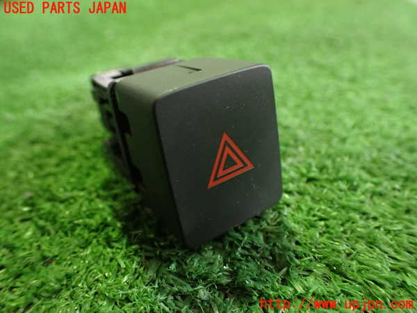 2UPJ-33546290]ノート e-POWER NISMO(HE12)ハザードスイッチ 中古_m0001.jpg